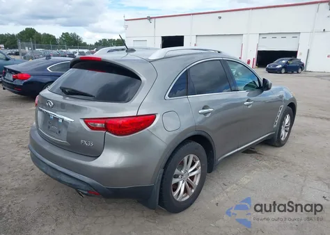 2010 Infiniti Fx35 z USA, uszkodzony, nr VIN JN8AS1MU1AM802623